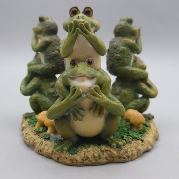 Frog Tealight Candle Holder Figurine With Mushrooms Grass Base - Picture 3 of 7